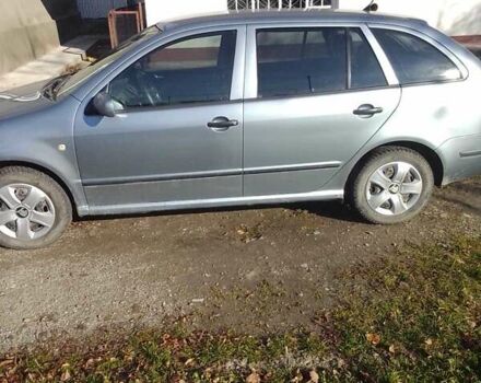 Сірий Шкода Фабія, об'ємом двигуна 1.39 л та пробігом 243 тис. км за 3000 $, фото 1 на Automoto.ua