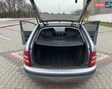 Серый Шкода Фабия, объемом двигателя 1.4 л и пробегом 243 тыс. км за 3000 $, фото 13 на Automoto.ua