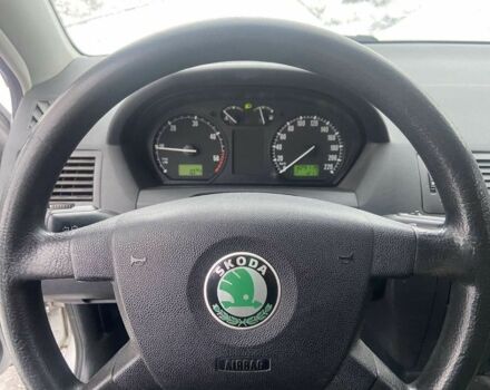 Серый Шкода Фабия, объемом двигателя 1.4 л и пробегом 320 тыс. км за 4000 $, фото 3 на Automoto.ua