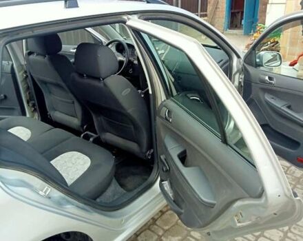 Серый Шкода Фабия, объемом двигателя 1.39 л и пробегом 257 тыс. км за 4200 $, фото 11 на Automoto.ua