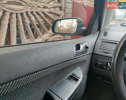 Сірий Шкода Фабія, об'ємом двигуна 1.39 л та пробігом 204 тис. км за 3500 $, фото 10 на Automoto.ua