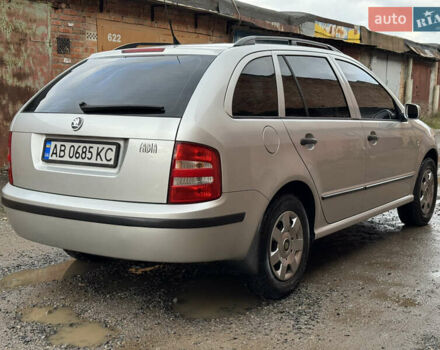 Серый Шкода Фабия, объемом двигателя 1.39 л и пробегом 208 тыс. км за 3999 $, фото 9 на Automoto.ua
