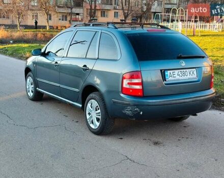 Серый Шкода Фабия, объемом двигателя 1.39 л и пробегом 204 тыс. км за 2900 $, фото 5 на Automoto.ua