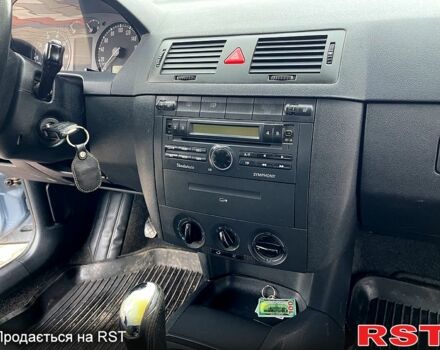 Сірий Шкода Фабія, об'ємом двигуна 1.4 л та пробігом 250 тис. км за 3200 $, фото 12 на Automoto.ua