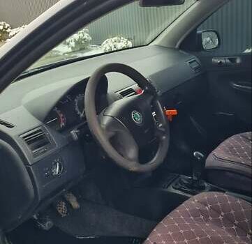 Серый Шкода Фабия, объемом двигателя 1.9 л и пробегом 350 тыс. км за 3150 $, фото 11 на Automoto.ua