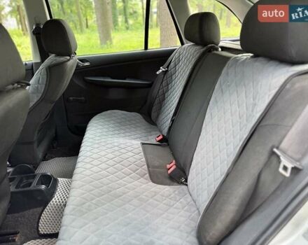 Сірий Шкода Фабія, об'ємом двигуна 1.4 л та пробігом 140 тис. км за 3800 $, фото 12 на Automoto.ua