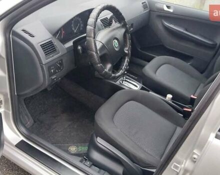 Сірий Шкода Фабія, об'ємом двигуна 1.39 л та пробігом 163 тис. км за 5750 $, фото 3 на Automoto.ua