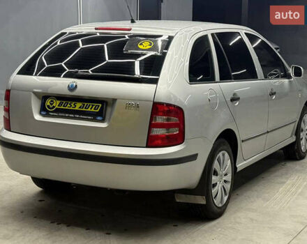 Серый Шкода Фабия, объемом двигателя 1.39 л и пробегом 178 тыс. км за 5100 $, фото 5 на Automoto.ua