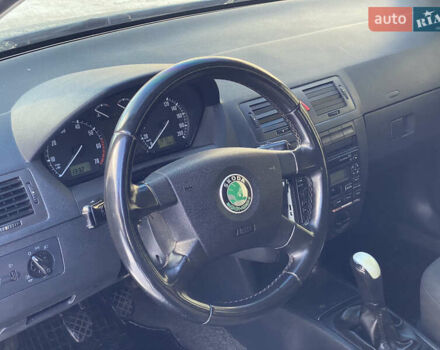 Сірий Шкода Фабія, об'ємом двигуна 1.39 л та пробігом 200 тис. км за 2999 $, фото 11 на Automoto.ua