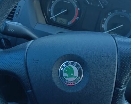 Сірий Шкода Фабія, об'ємом двигуна 1.4 л та пробігом 175 тис. км за 4000 $, фото 5 на Automoto.ua