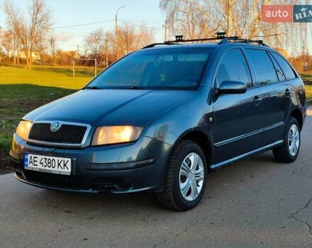 Серый Шкода Фабия, объемом двигателя 1.39 л и пробегом 204 тыс. км за 2900 $, фото 7 на Automoto.ua