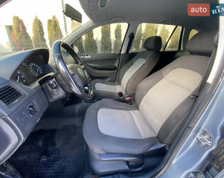 Сірий Шкода Фабія, об'ємом двигуна 1.39 л та пробігом 200 тис. км за 2999 $, фото 10 на Automoto.ua