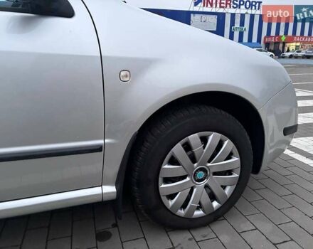 Серый Шкода Фабия, объемом двигателя 1.39 л и пробегом 256 тыс. км за 4200 $, фото 18 на Automoto.ua