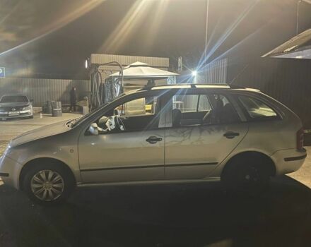 Серый Шкода Фабия, объемом двигателя 1.4 л и пробегом 259 тыс. км за 3650 $, фото 2 на Automoto.ua