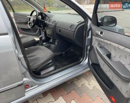 Серый Шкода Фабия, объемом двигателя 1.4 л и пробегом 243 тыс. км за 3000 $, фото 10 на Automoto.ua