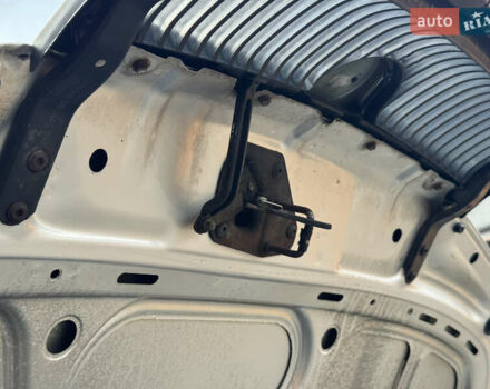 Серый Шкода Фабия, объемом двигателя 1.39 л и пробегом 208 тыс. км за 3999 $, фото 39 на Automoto.ua