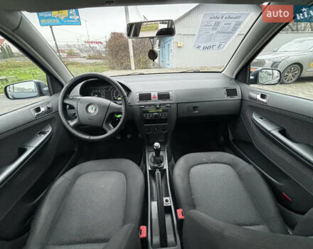 Серый Шкода Фабия, объемом двигателя 1.4 л и пробегом 322 тыс. км за 3700 $, фото 18 на Automoto.ua