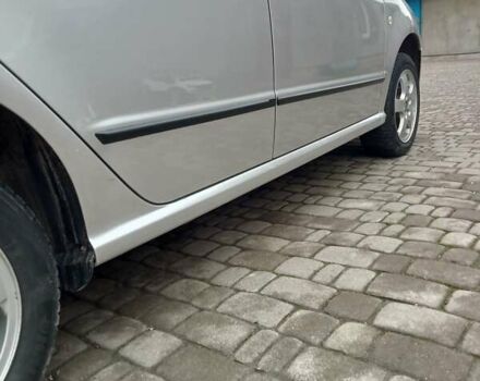 Серый Шкода Фабия, объемом двигателя 1.39 л и пробегом 257 тыс. км за 4200 $, фото 4 на Automoto.ua