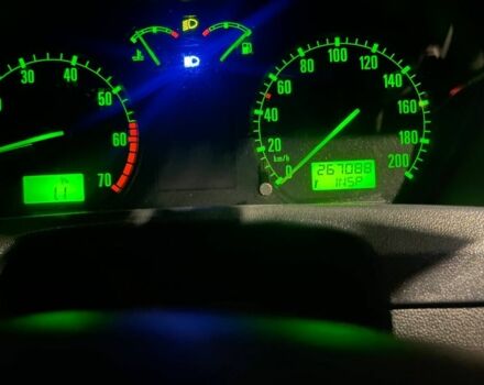 Серый Шкода Фабия, объемом двигателя 1.4 л и пробегом 259 тыс. км за 3650 $, фото 4 на Automoto.ua