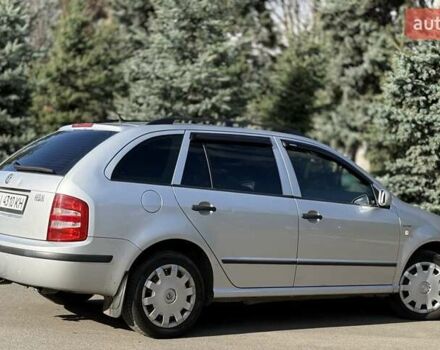 Сірий Шкода Фабія, об'ємом двигуна 1.39 л та пробігом 242 тис. км за 3900 $, фото 6 на Automoto.ua