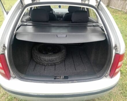 Сірий Шкода Фабія, об'ємом двигуна 1.4 л та пробігом 364 тис. км за 2650 $, фото 7 на Automoto.ua