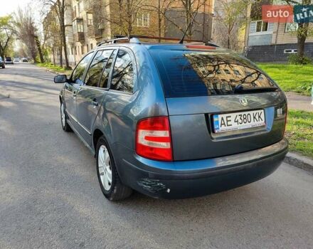 Сірий Шкода Фабія, об'ємом двигуна 1.39 л та пробігом 204 тис. км за 3500 $, фото 6 на Automoto.ua