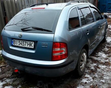 Серый Шкода Фабия, объемом двигателя 1.4 л и пробегом 165 тыс. км за 4450 $, фото 1 на Automoto.ua