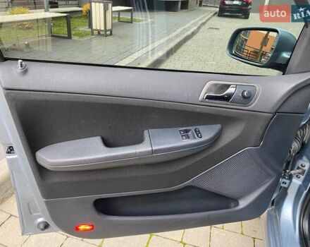 Серый Шкода Фабия, объемом двигателя 1.39 л и пробегом 177 тыс. км за 4800 $, фото 21 на Automoto.ua