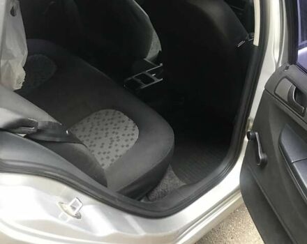 Сірий Шкода Фабія, об'ємом двигуна 1.4 л та пробігом 270 тис. км за 3800 $, фото 6 на Automoto.ua