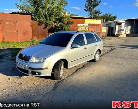 Серый Шкода Фабия, объемом двигателя 1.4 л и пробегом 315 тыс. км за 5000 $, фото 1 на Automoto.ua
