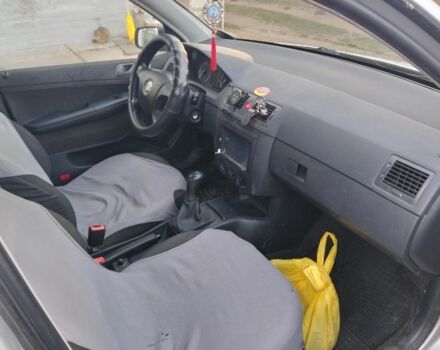 Серый Шкода Фабия, объемом двигателя 1.4 л и пробегом 307 тыс. км за 3700 $, фото 3 на Automoto.ua