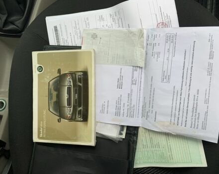 Серый Шкода Фабия, объемом двигателя 1.4 л и пробегом 225 тыс. км за 4450 $, фото 11 на Automoto.ua