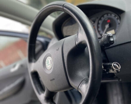 Серый Шкода Фабия, объемом двигателя 1.4 л и пробегом 165 тыс. км за 5450 $, фото 42 на Automoto.ua