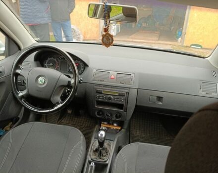 Сірий Шкода Фабія, об'ємом двигуна 1.4 л та пробігом 220 тис. км за 5000 $, фото 4 на Automoto.ua