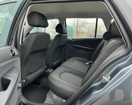 Серый Шкода Фабия, объемом двигателя 1.4 л и пробегом 266 тыс. км за 4750 $, фото 14 на Automoto.ua