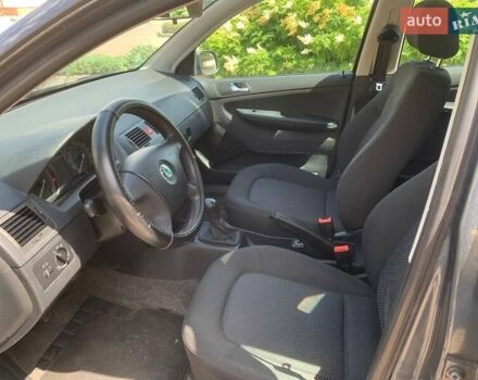 Серый Шкода Фабия, объемом двигателя 1.39 л и пробегом 191 тыс. км за 4550 $, фото 45 на Automoto.ua