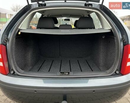 Серый Шкода Фабия, объемом двигателя 1.4 л и пробегом 266 тыс. км за 4750 $, фото 19 на Automoto.ua