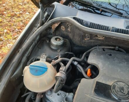 Серый Шкода Фабия, объемом двигателя 1.4 л и пробегом 247 тыс. км за 4150 $, фото 6 на Automoto.ua