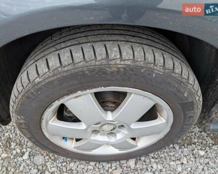 Шкода Фабия 2005 в Ровно на Automoto.ua Серый Шкода Фабия, объемом двигателя 1.39 л и пробегом 180 тыс. км за 3990 $, фото 22 на Automoto.ua