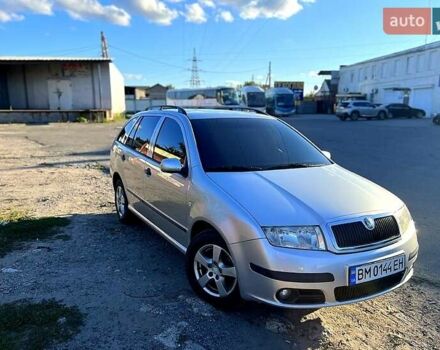 Серый Шкода Фабия, объемом двигателя 1.4 л и пробегом 318 тыс. км за 5000 $, фото 4 на Automoto.ua