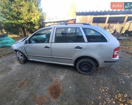 Сірий Шкода Фабія, об'ємом двигуна 1.39 л та пробігом 201 тис. км за 950 $, фото 14 на Automoto.ua