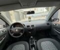 Шкода Фабия 2005 в Каменце-Подольском на Automoto.ua Серый Шкода Фабия, объемом двигателя 1.4 л и пробегом 240 тыс. км за 3850 $, фото 8 на Automoto.ua