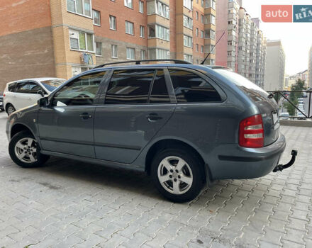 Сірий Шкода Фабія, об'ємом двигуна 1.39 л та пробігом 281 тис. км за 4500 $, фото 7 на Automoto.ua