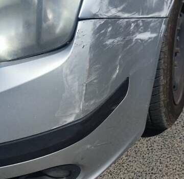 Серый Шкода Фабия, объемом двигателя 1.2 л и пробегом 234 тыс. км за 3000 $, фото 1 на Automoto.ua