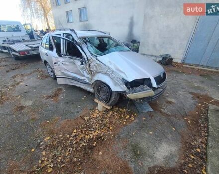 Сірий Шкода Фабія, об'ємом двигуна 1.39 л та пробігом 201 тис. км за 950 $, фото 10 на Automoto.ua