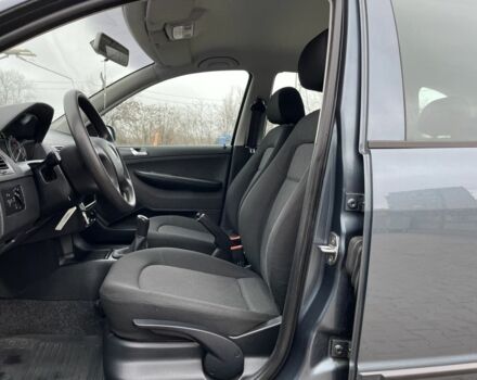 Серый Шкода Фабия, объемом двигателя 1.4 л и пробегом 266 тыс. км за 4750 $, фото 11 на Automoto.ua