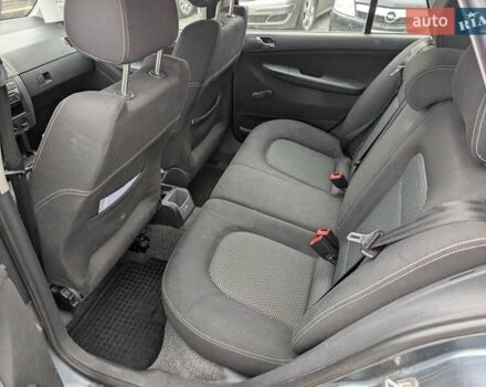 Шкода Фабия 2005 в Ровно на Automoto.ua Серый Шкода Фабия, объемом двигателя 1.39 л и пробегом 180 тыс. км за 3990 $, фото 31 на Automoto.ua