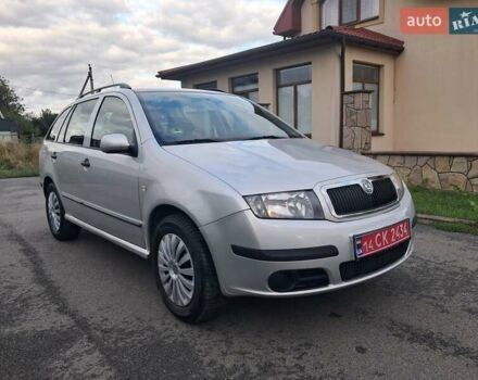 Сірий Шкода Фабія, об'ємом двигуна 1.4 л та пробігом 159 тис. км за 4200 $, фото 3 на Automoto.ua