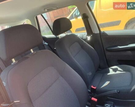 Серый Шкода Фабия, объемом двигателя 1.39 л и пробегом 191 тыс. км за 4550 $, фото 41 на Automoto.ua