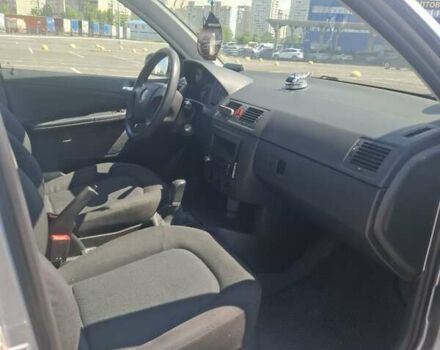 Серый Шкода Фабия, объемом двигателя 1.39 л и пробегом 172 тыс. км за 4400 $, фото 2 на Automoto.ua